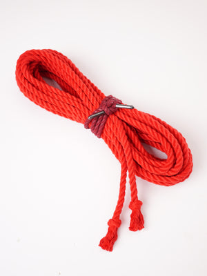 BONDAGE ROPE WITH FINISHED ENDS *RED